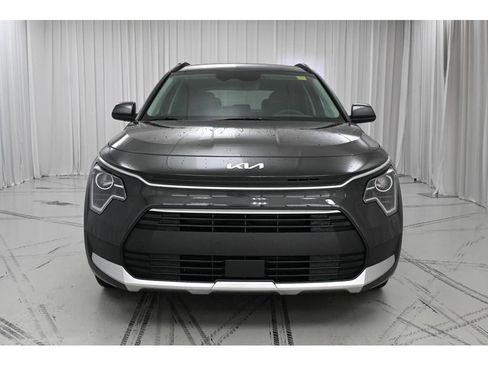 New 2026 Kia Niro EX FWD image 3
