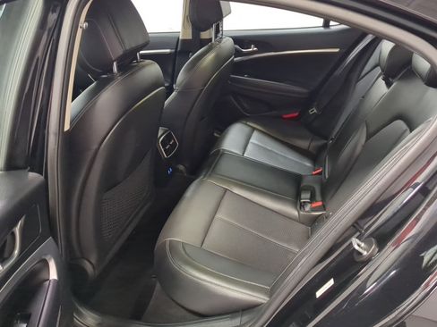 Used 2025 Genesis G70 2.5T image 20