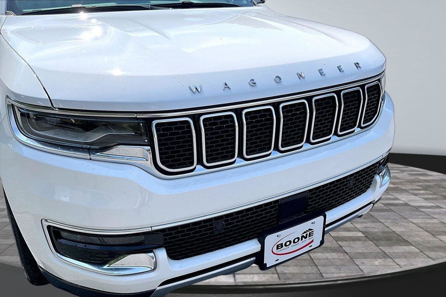 Certified 2022 Jeep Wagoneer Series II AWD/4WD image 29