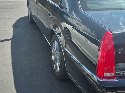 Used 2007 Cadillac DTS Luxury II FWD image 16