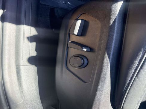 Used 2023 Kia Sorento S w/ Panoramic Sunroof Package AWD/4WD image 20