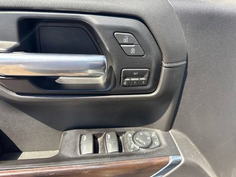 Used 2020 GMC Sierra 1500 SLT AWD/4WD image 12