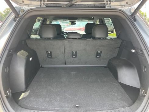 Used 2025 Chevrolet Equinox LT w/ Convenience Package II FWD image 6