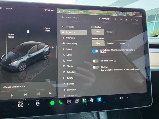 Used 2025 Tesla Model Y Long Range AWD/4WD image 44