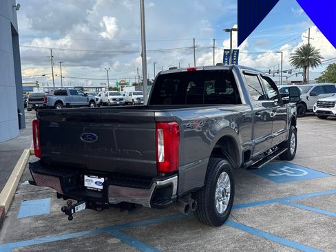 Used 2024 Ford F250 XLT AWD/4WD image 5