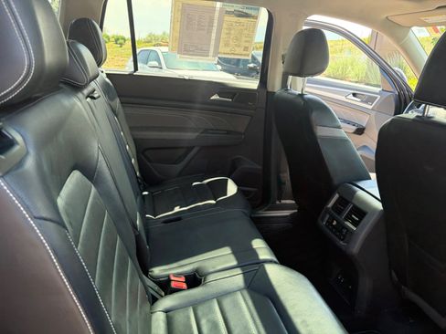 Used 2022 Volkswagen Atlas SEL Premium AWD/4WD image 18
