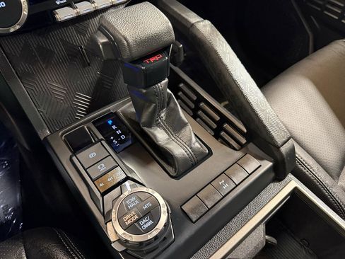 Used 2024 Toyota Tacoma TRD Off-Road image 20