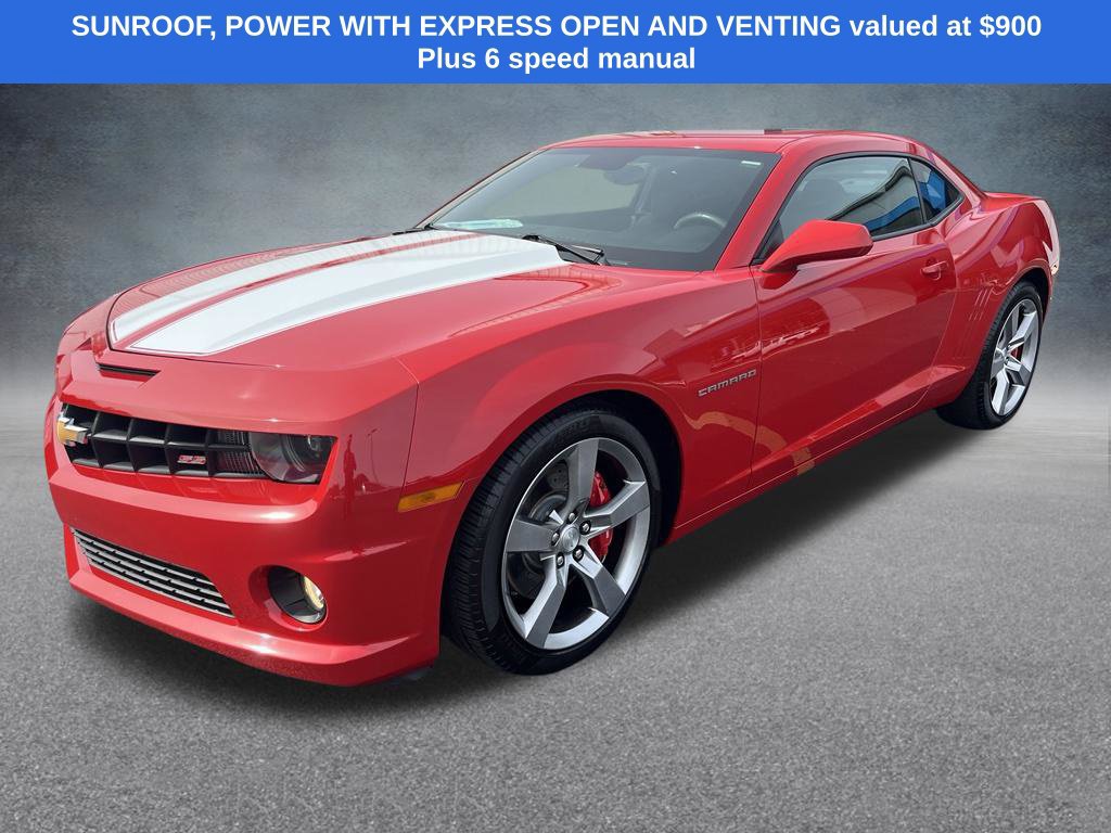 Used 2010 Chevrolet Camaro SS w/ RS Package RWD image 3