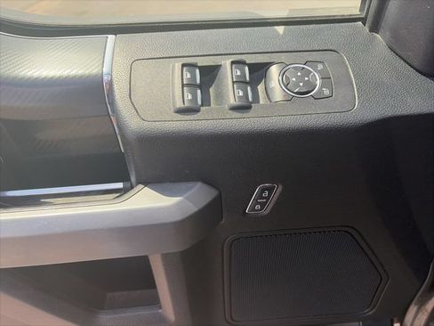 Used 2018 Ford F150 XLT w/ Equipment Group 302A Luxury AWD/4WD image 12