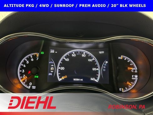 Used 2018 Jeep Grand Cherokee Altitude image 27