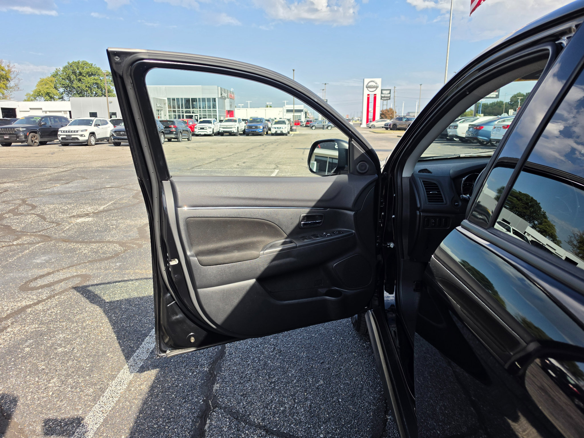 Used 2023 Mitsubishi Outlander Sport AWD image 17