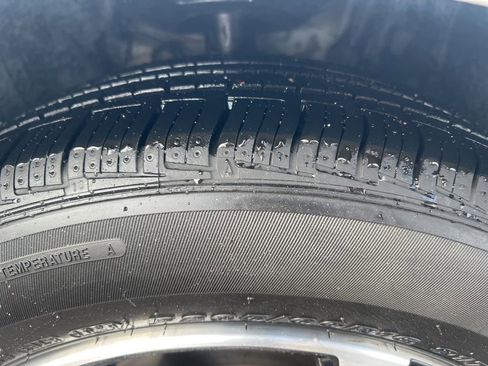 Certified 2024 Nissan Sentra SV image 37