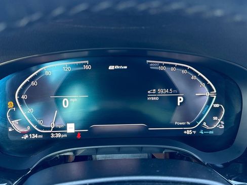 Used 2023 BMW 530e image 9