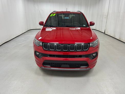 Used 2023 Jeep Compass Limited AWD/4WD image 4