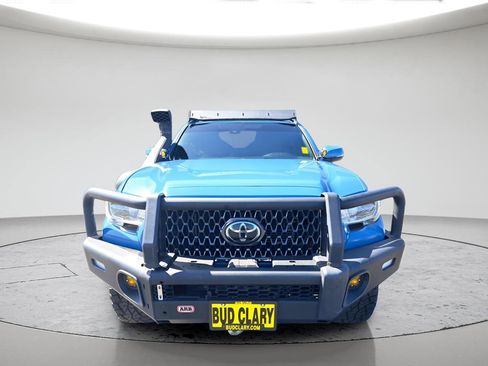 Used 2019 Toyota Tacoma TRD Off-Road w/ Technology Package AWD/4WD image 8