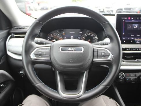 Used 2022 Jeep Compass Latitude w/ Convenience Group AWD/4WD image 15