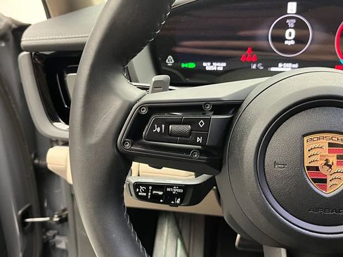 Used 2025 Porsche Panamera 4 image 13