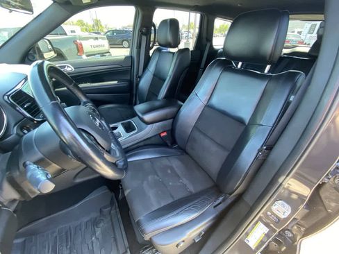 Used 2021 Jeep Grand Cherokee Laredo X AWD/4WD image 11