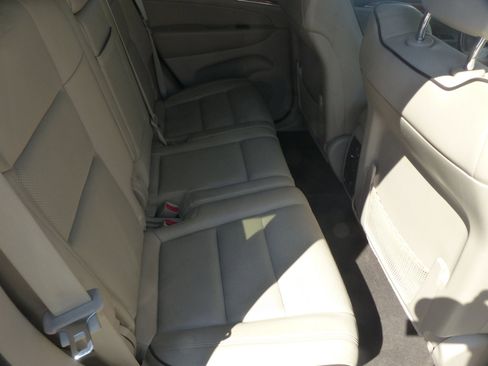 Used 2011 Jeep Grand Cherokee Overland w/ Trailer Tow Group image 16