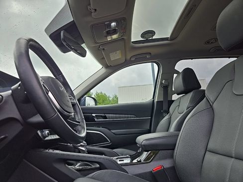 Certified 2025 Kia Telluride SX w/ SX Captain's Chair Package AWD/4WD image 31