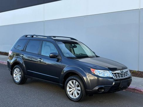 Used 2011 Subaru Forester 2.5X Premium image 8