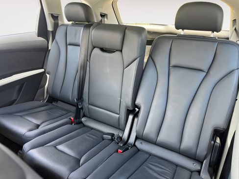 Used 2022 Audi Q7 Premium Plus image 13