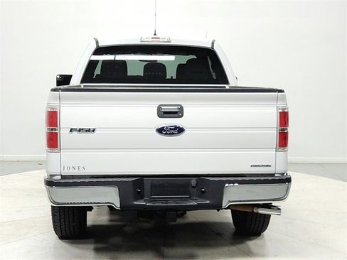 Used 2012 Ford F150 XLT w/ XLT Chrome Pkg image 6