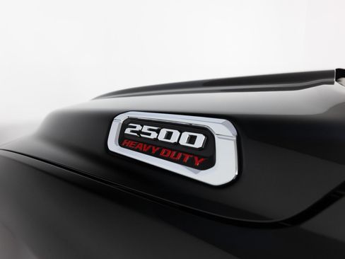 Used 2024 RAM 2500 Laramie image 28