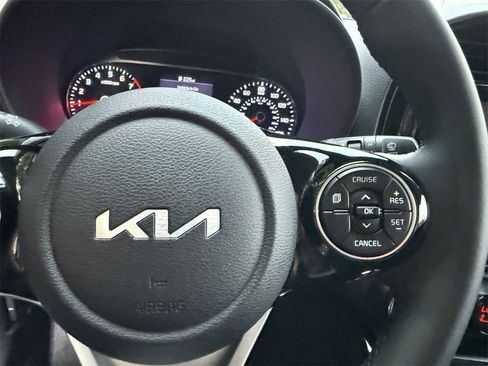 Used 2022 Kia Soul GT-Line image 25