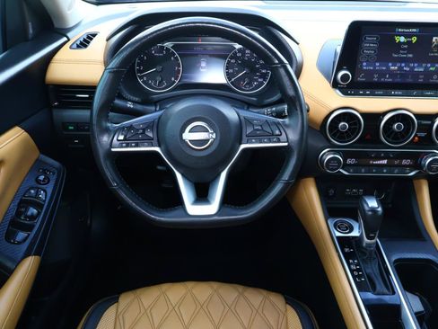 Used 2024 Nissan Sentra SV w/ SV Premium Package FWD image 9