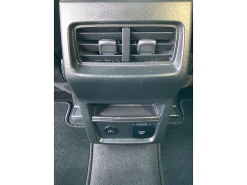 Used 2024 Ford Edge Titanium AWD/4WD image 18