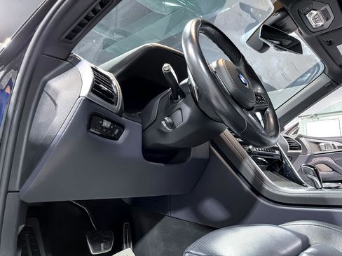 Used 2022 BMW 840i Convertible w/ Driving Assistance Package image 19