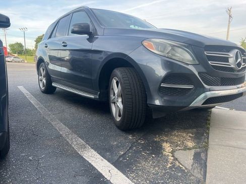Used 2016 Mercedes-Benz GLE 350 4MATIC image 2