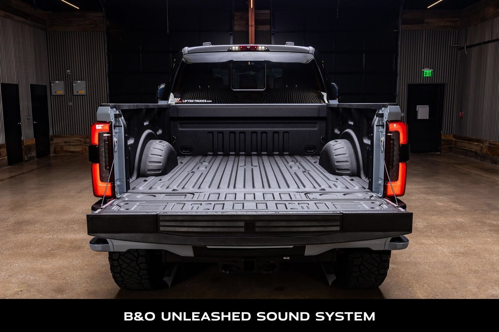 Used 2026 Ford F250 Platinum w/ FX4 Off-Road Package AWD/4WD image 9