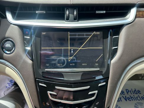 Used 2013 Cadillac XTS Premium AWD/4WD image 2