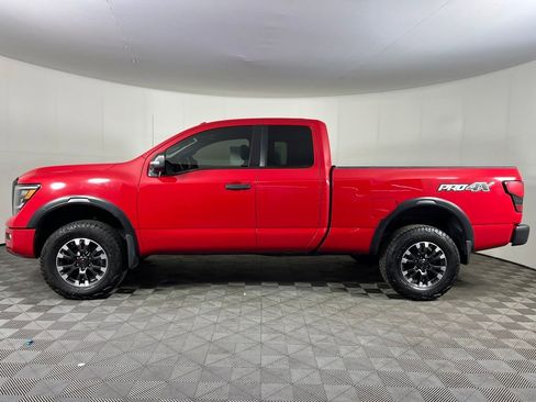 Used 2020 Nissan Titan PRO-4X w/ Pro-4x Convenience Package image 9