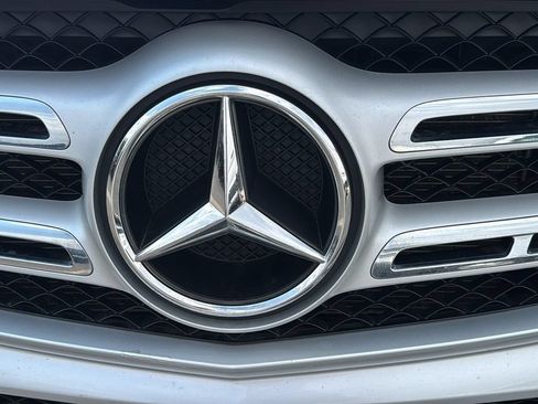 Used 2017 Mercedes-Benz GLS 450 4MATIC image 9