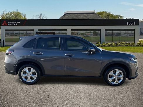 Used 2023 Honda HR-V LX image 3