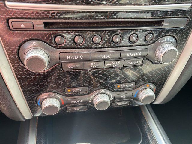 Used 2020 Nissan Pathfinder SL FWD image 26