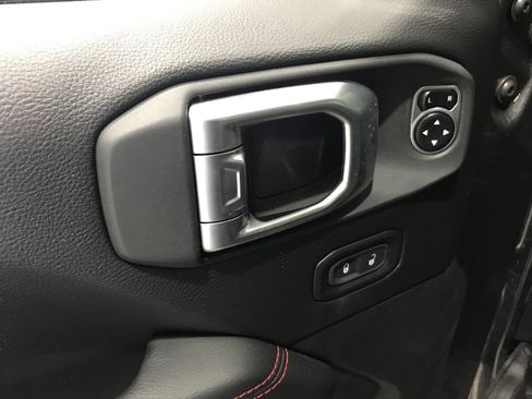 Used 2020 Jeep Gladiator Rubicon image 25