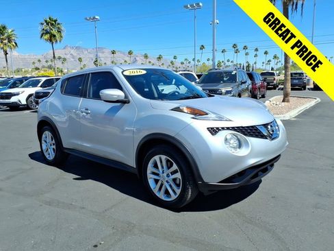Used 2016 Nissan Juke S FWD image 1