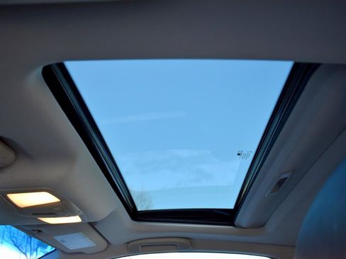 Used 2010 INFINITI G37 x Coupe w/ Premium Pkg image 24