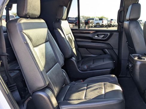 Used 2021 Chevrolet Tahoe Z71 w/ Luxury Package image 22