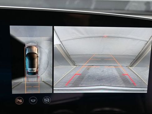 New 2025 Cadillac Lyriq Luxury w/ LPO, Red Accent Package image 21