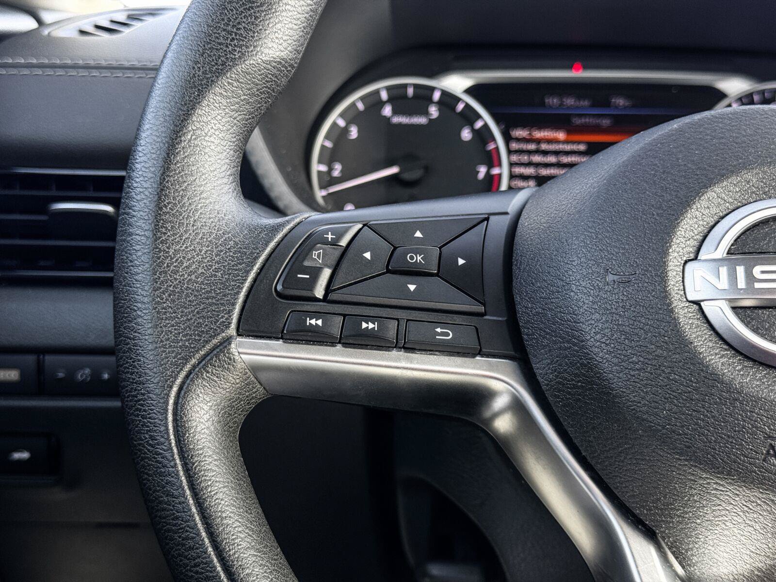 Used 2024 Nissan Sentra SV FWD image 17