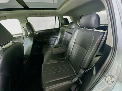 Used 2023 Volkswagen Tiguan SE AWD/4WD image 26