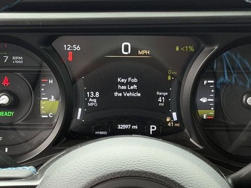 Used 2025 Jeep Wrangler Unlimited Rubicon 4xe w/ Safety Group AWD/4WD image 15