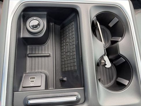 Used 2025 Ford Expedition Active RWD image 20