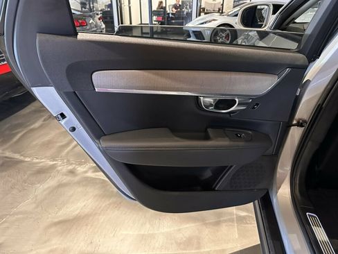 Used 2025 Volvo V90 B6 Cross Country Plus w/ Protection Package Premier AWD/4WD image 23