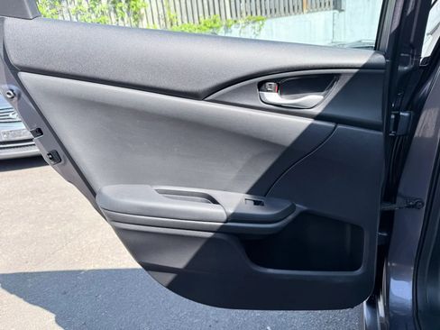 Used 2021 Honda Civic Sport image 17